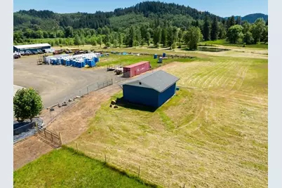 215 Lawson Lane, Winston, OR 97496 - Photo 33