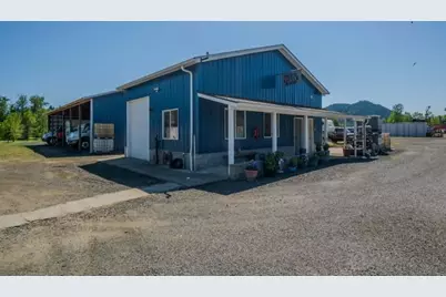 215 Lawson Lane, Winston, OR 97496 - Photo 3
