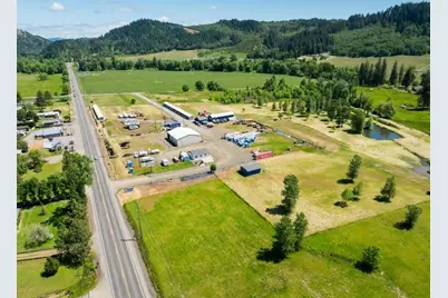 215 Lawson Lane, Winston, OR 97496 - Photo 19
