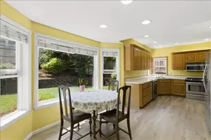 2696 Eastlake Dr SE, Salem, OR 97306 - Photo 17