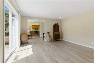 2696 Eastlake Dr SE, Salem, OR 97306 - Photo 21