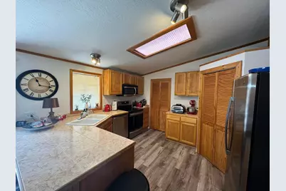 15900 Parkway Drive, La Pine, OR 97739 - Photo 13