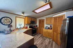 15900 Parkway Dr, La Pine, OR 97739 - Photo 13