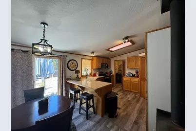 15900 Parkway Drive, La Pine, OR 97739 - Photo 11