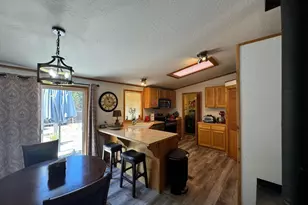 15900 Parkway Dr, La Pine, OR 97739 - Photo 11