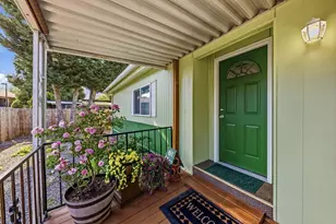 203 Park St, Rogue River, OR 97537 - Photo 3