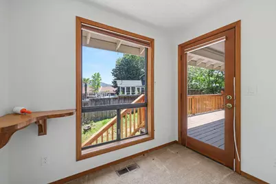 1041 La Loma Drive, Medford, OR 97504 - Photo 11