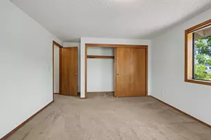 1041 La Loma Dr, Medford, OR 97504 - Photo 35