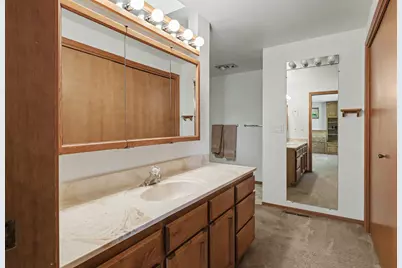 1041 La Loma Drive, Medford, OR 97504 - Photo 27