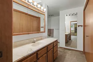 1041 La Loma Dr, Medford, OR 97504 - Photo 27