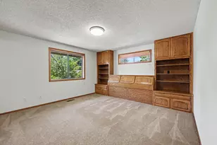1041 La Loma Dr, Medford, OR 97504 - Photo 23