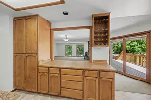 1041 La Loma Dr, Medford, OR 97504 - Photo 17