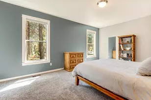 19479 W Campbell Rd, Bend, OR 97702 - Photo 15