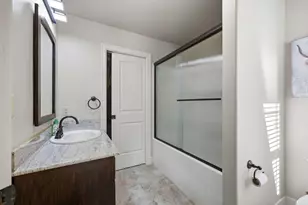 692 SE Vine Maple Ln, Grants Pass, OR 97527 - Photo 25