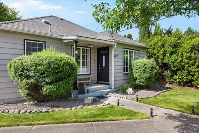 307 Monroe Street, Medford, OR 97501 - Photo 1