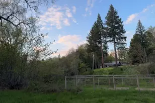 1570 Sleepy Hollow Loop, Grants Pass, OR 97527 - Photo 35