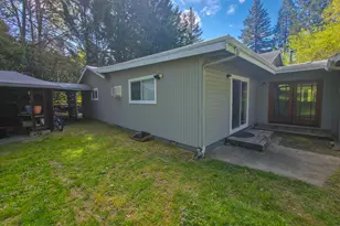 1570 Sleepy Hollow Loop, Grants Pass, OR 97527 - Photo 23