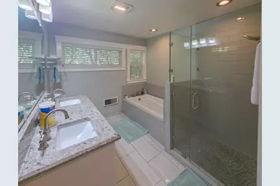 1570 Sleepy Hollow Loop, Grants Pass, OR 97527 - Photo 11