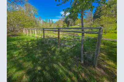 1570 Sleepy Hollow Loop, Grants Pass, OR 97527 - Photo 29