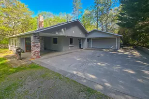 1570 Sleepy Hollow Loop, Grants Pass, OR 97527 - Photo 23