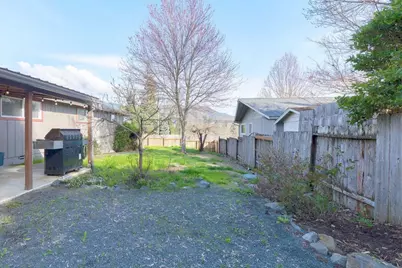 903 NW Hewitt Lane, Grants Pass, OR 97526 - Photo 23