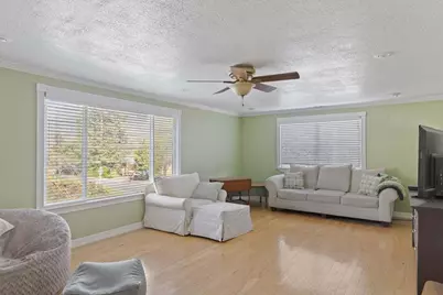 903 NW Hewitt Lane, Grants Pass, OR 97526 - Photo 11