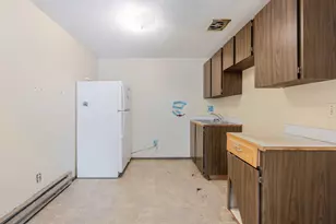 1700 NE Wells Acres Rd, Bend, OR 97701 - Photo 7