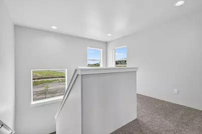 952 Honey Bee Street, Medford, OR 97501 - Photo 11