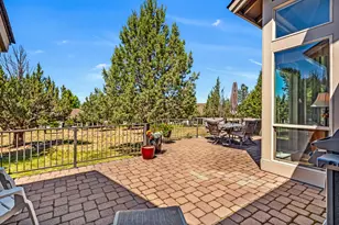 11065 Village Loop, Redmond, OR 97756 - Photo 7