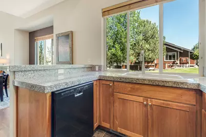 11065 Village Loop, Redmond, OR 97756 - Photo 19