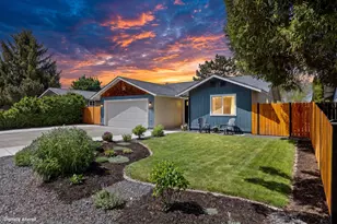 1255 SW 28th St, Redmond, OR 97756 - Photo 1