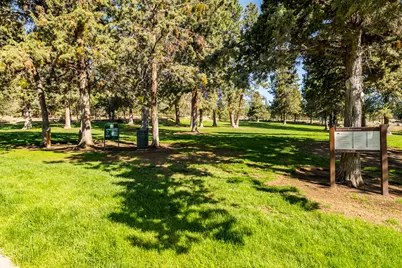 915 NW Saginaw Avenue, Bend, OR 97703 - Photo 43