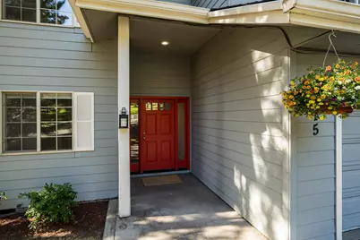 915 NW Saginaw Avenue, Bend, OR 97703 - Photo 5