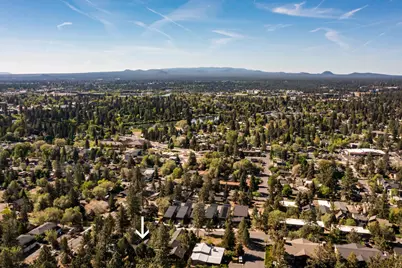 915 NW Saginaw Avenue, Bend, OR 97703 - Photo 45