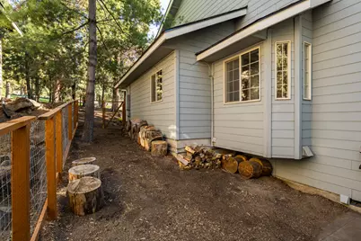 915 NW Saginaw Avenue, Bend, OR 97703 - Photo 41