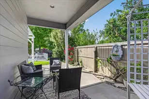 997 N Mountain Ave, Central Point, OR 97502 - Photo 35