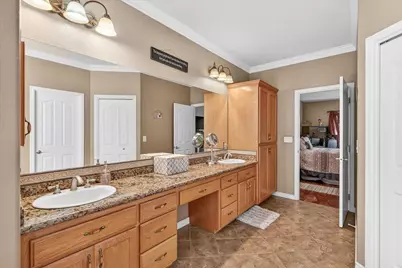 997 N Mountain Avenue, Central Point, OR 97502 - Photo 17