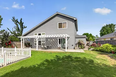 997 N Mountain Avenue, Central Point, OR 97502 - Photo 27