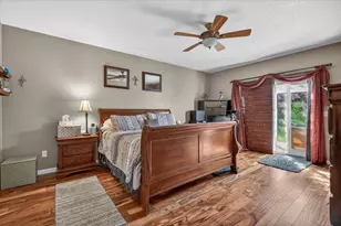 997 N Mountain Ave, Central Point, OR 97502 - Photo 15