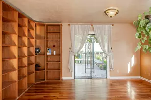 383 N 5th Ave, Gold Hill, OR 97525 - Photo 5
