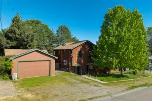383 N 5th Ave, Gold Hill, OR 97525 - Photo 31