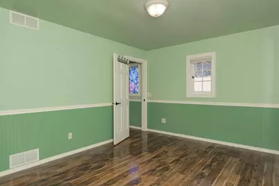 383 N 5th Avenue, Gold Hill, OR 97525 - Photo 17