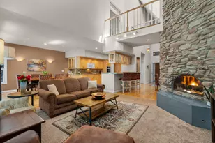 57050 Peppermill Cir, Sunriver, OR 97707 - Photo 17
