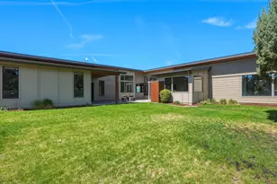 64144 Pioneer Loop, Bend, OR 97701 - Photo 123