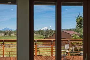 64144 Pioneer Loop, Bend, OR 97701 - Photo 57