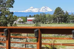 64144 Pioneer Loop, Bend, OR 97701 - Photo 13