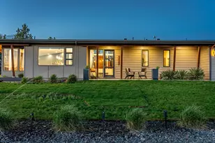 64144 Pioneer Loop, Bend, OR 97701 - Photo 9