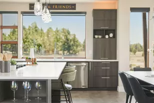 64144 Pioneer Loop, Bend, OR 97701 - Photo 37