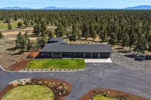 64144 Pioneer Loop, Bend, OR 97701 - Photo 171