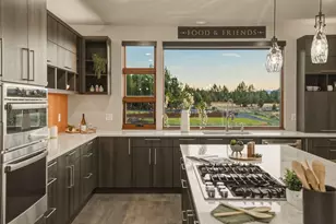 64144 Pioneer Loop, Bend, OR 97701 - Photo 17